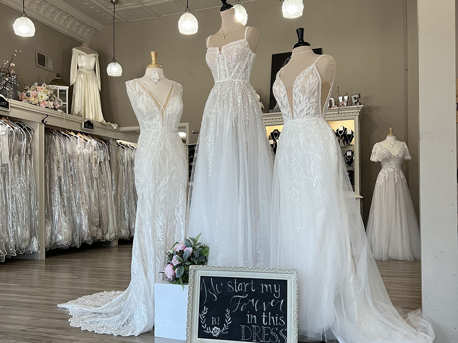 Bridal Isle, Holdrege, NE